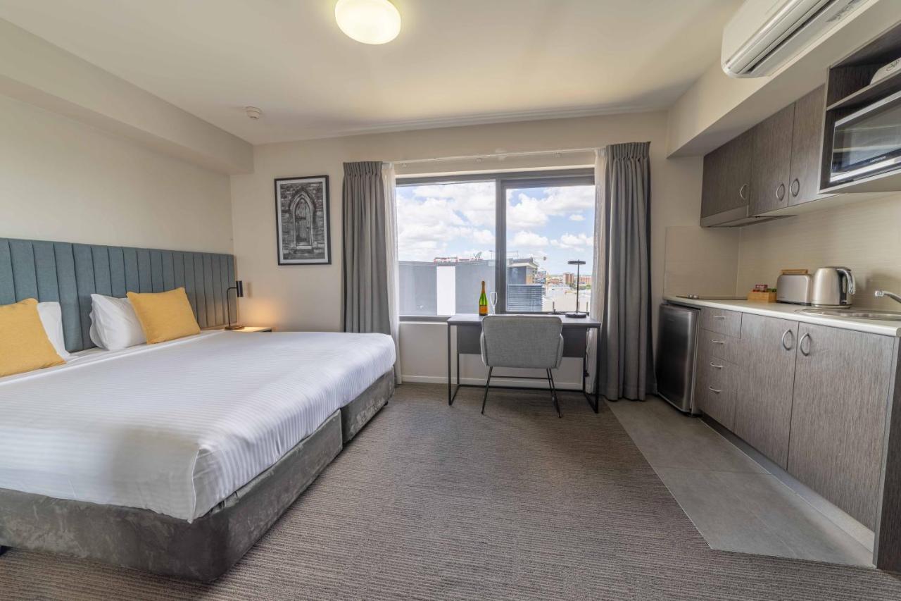 Quest Rockhampton Aparthotel Exterior photo